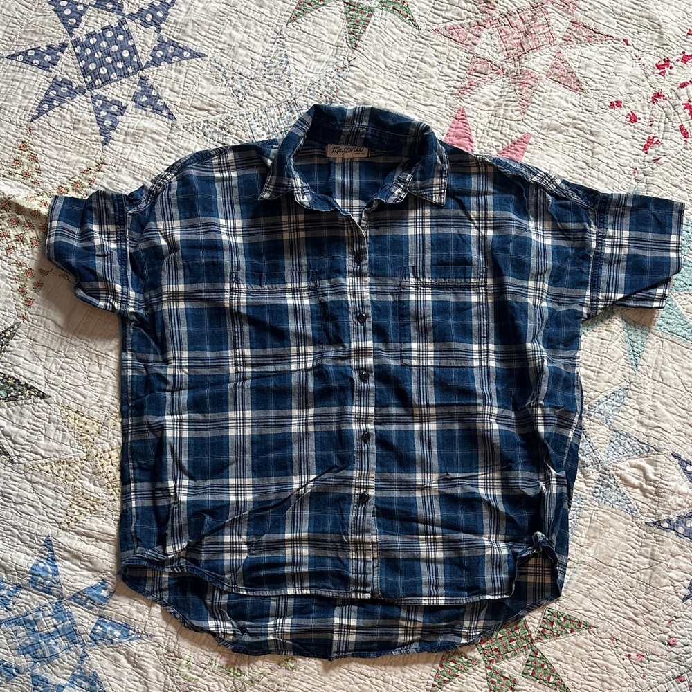 Madewell Blue & White Plaid Boxy Short-Sleeve Button-Down Shirt
